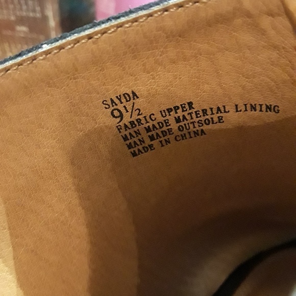 Ladies Yellow Box Mules - Picture 3 of 5